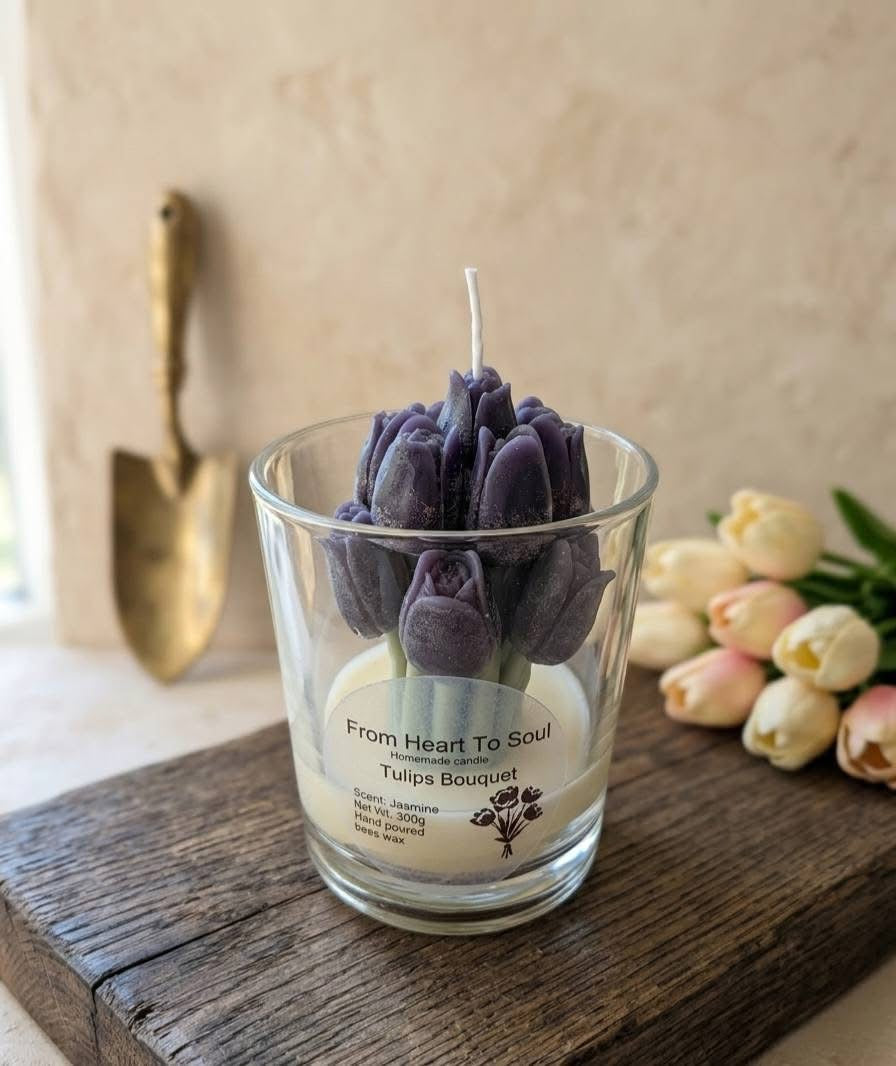 Tulips boutique candle